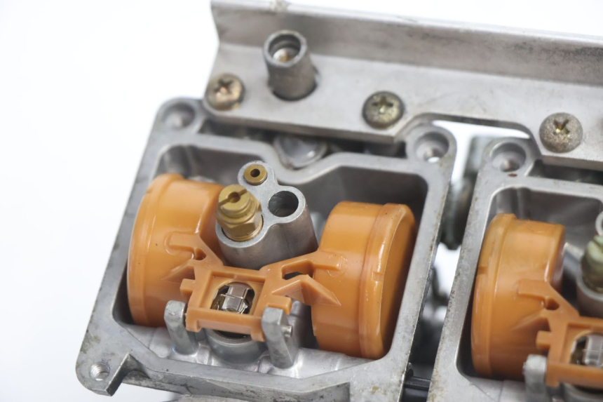 photo de CARBURATEUR KAWASAKI GPX F ZX750F 750 (1986 - 1990) - Marquages et références