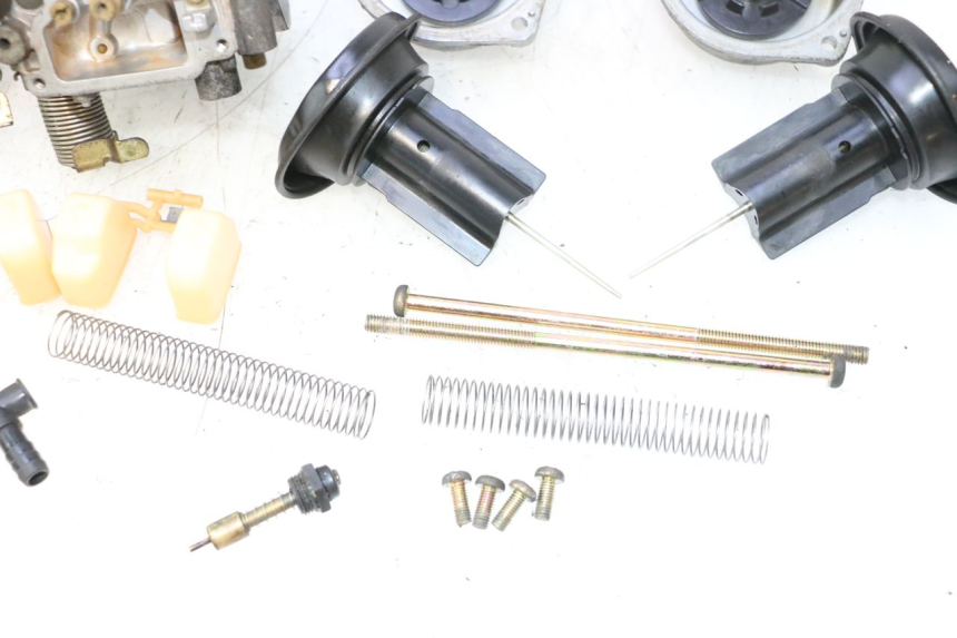 photo de CARBURATEUR SUZUKI GS GSE 500 (2001 - 2003) - Autre angle de vue