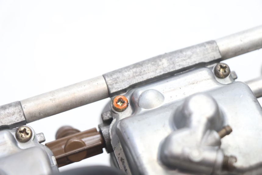 photo de CARBURATEUR SUZUKI GSF N BANDIT 1200 (2001 - 2005) - Vue d’ensemble