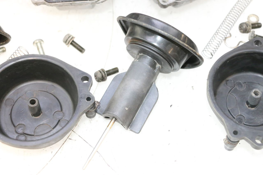 photo de CARBURATEUR SUZUKI GSX F GSXF 750 (1988 - 1998) - Marquages et références