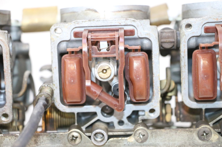 photo de CARBURATEUR SUZUKI GSX F GSXF 750 (1988 - 1998) - Focus structure
