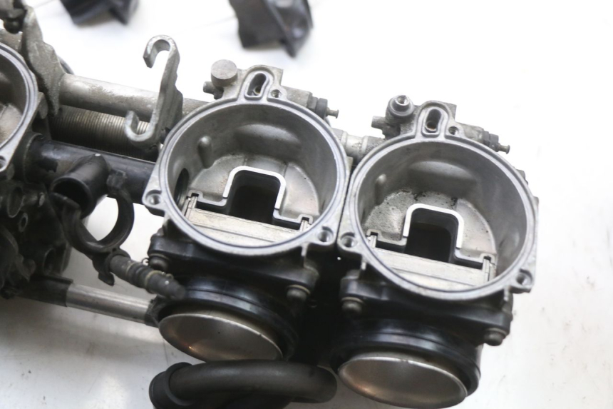 photo de CARBURATEUR HONDA CBR F 1000 (1993 - 1996) - Zoom composants