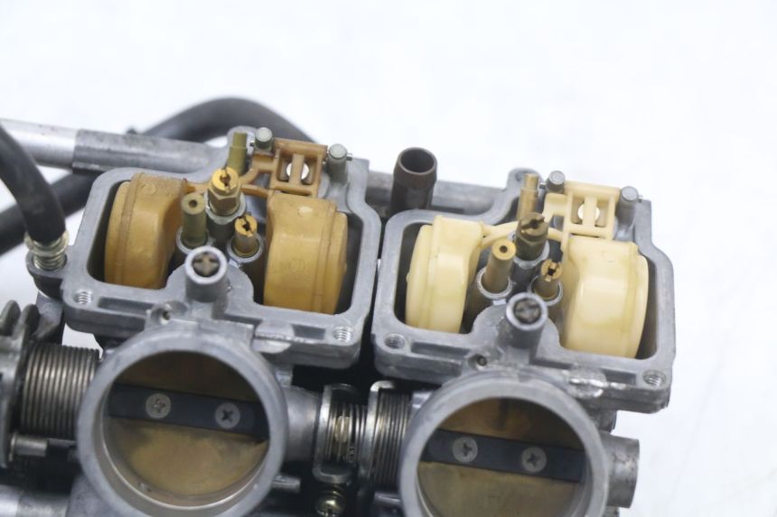 photo de CARBURATEUR HONDA CBR F 1000 (1993 - 1996) - État de surface