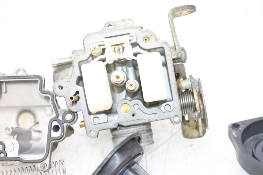 photo de CARBURATEUR BAOTIAN HUASHA HS50QT-7 50 - Photo complémentaire