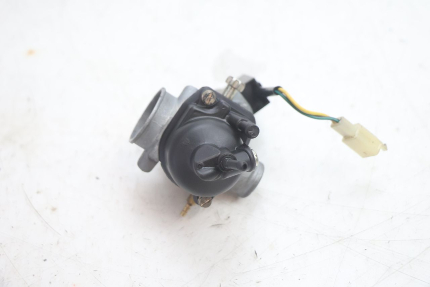 photo de CARBURATEUR PEUGEOT KISBEE 2T 50 (2010 - 2017) - Points de fixation