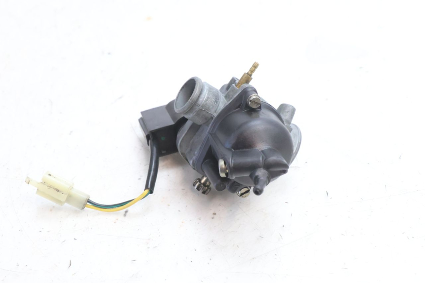 photo de CARBURATEUR PEUGEOT KISBEE 2T 50 (2010 - 2017) - Points de fixation