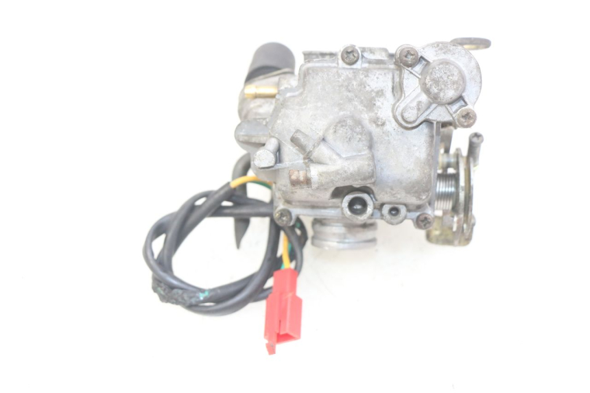 photo de CARBURATEUR PEUGEOT KISBEE 4T 50 (2010 - 2017) - Gros plan technique