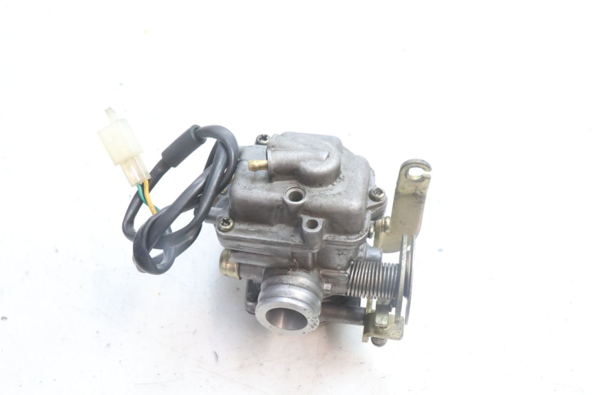 photo de CARBURATEUR PEUGEOT KISBEE 4T 50 (2010 - 2017) - Points de fixation