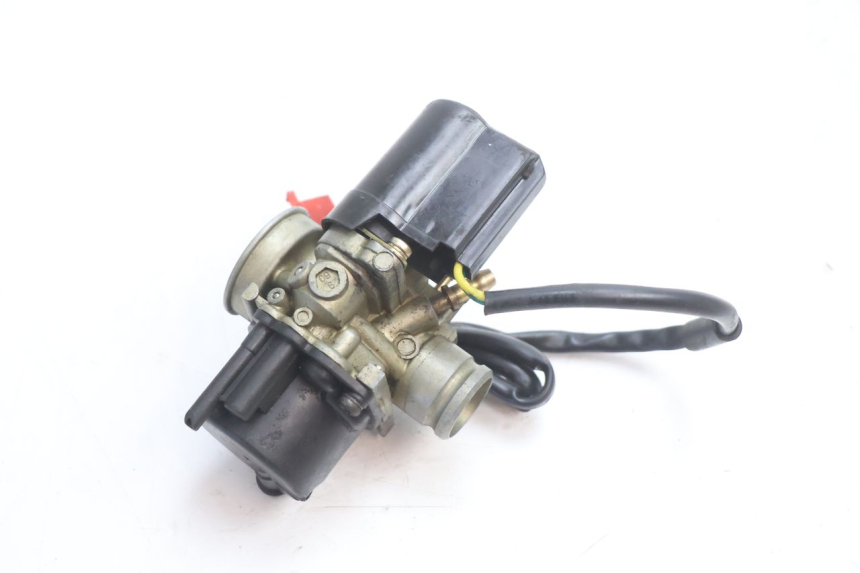 photo de CARBURATEUR PEUGEOT LUDIX 50 (2008 - 2017) - Gros plan technique