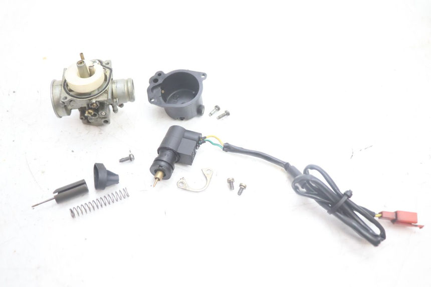 photo de CARBURATEUR PEUGEOT LUDIX 50 (2005 - 2007) - État de surface
