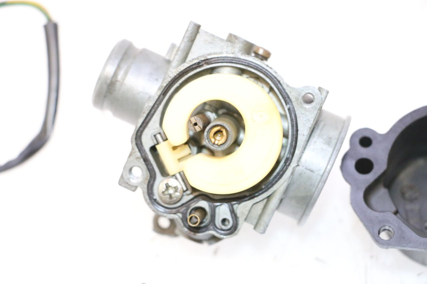 photo de CARBURATEUR PEUGEOT LUDIX ONE 50 (2004 - 2013) - Vue rapprochée