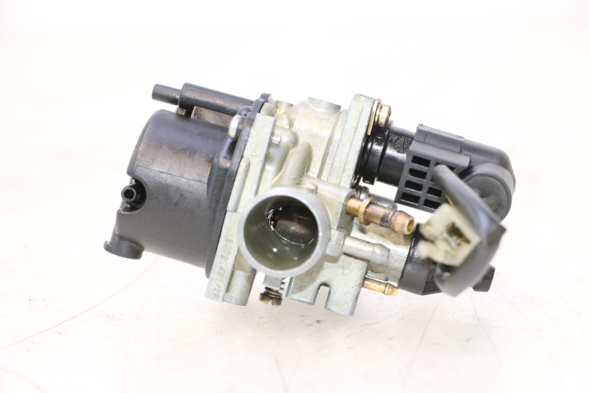 photo de CARBURATEUR PEUGEOT LUDIX ONE 50 (2004 - 2006) - Gros plan technique