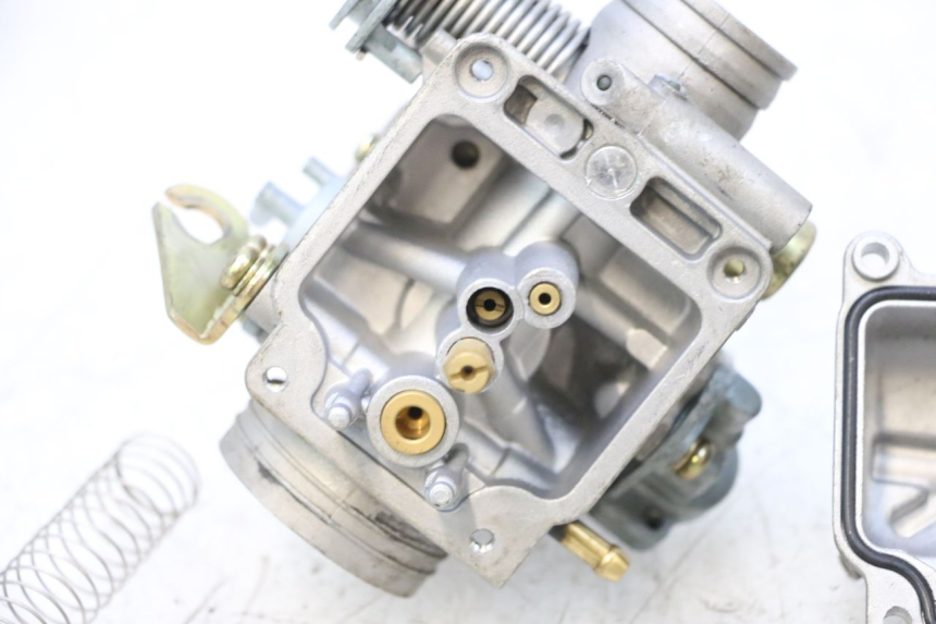 photo de CARBURATEUR KEEWAY MATRIX RX9 125 (2006 - 2007) - Inspection visuelle