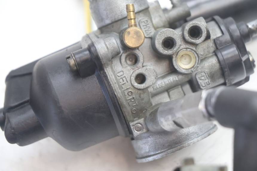 photo de CARBURATEUR PIAGGIO NEW TYPHOON 50 (2018 - 2021) - Gros plan technique
