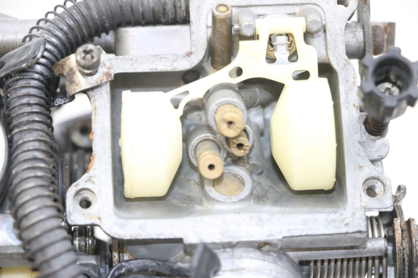 photo de CARBURATEUR HONDA NTV DEAUVILLE 650 (1998 - 2001) - Zoom qualité