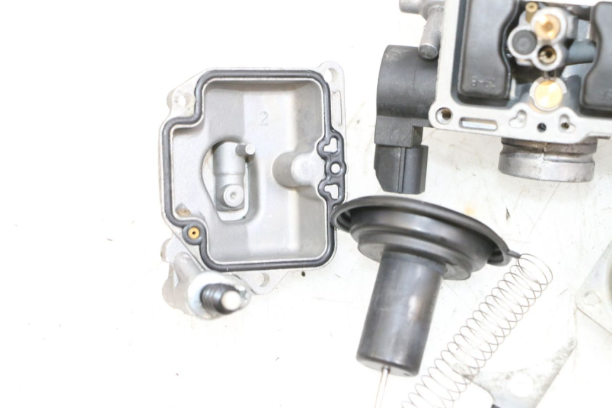 photo de CARBURATEUR JM MOTORS OLDIES GT 4T 50 (2018 - 2025) - Vue rapprochée