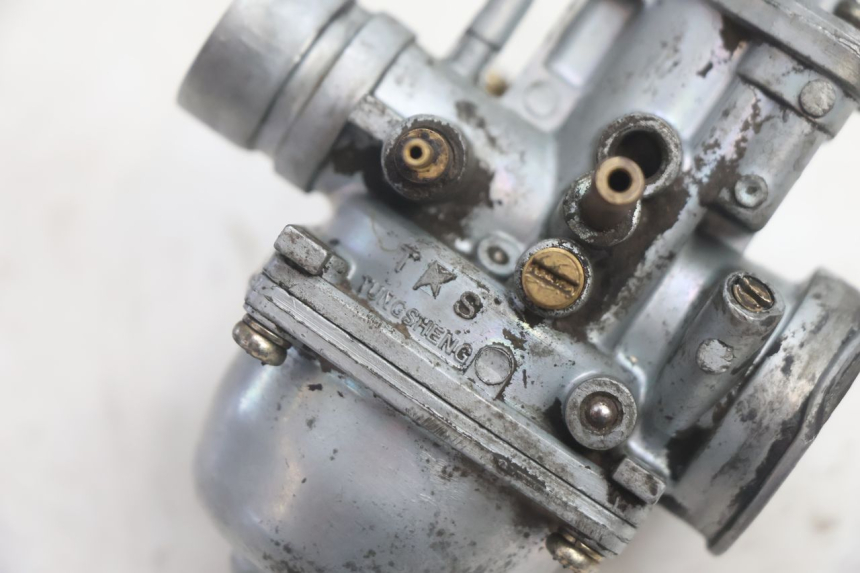 photo de CARBURATEUR RAZZO QTR 50 (2011 - 2018) - Gros plan technique