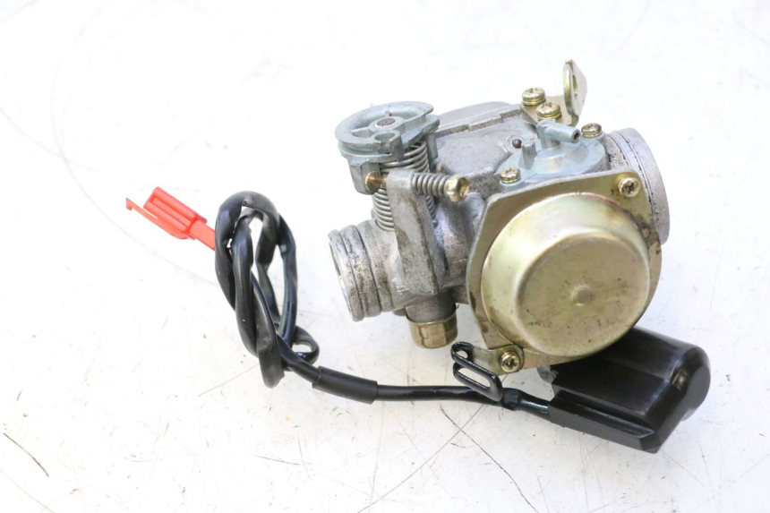 photo de CARBURATEUR YIYING RETRO 125 (2008 - 2018) - Zoom état d’usage