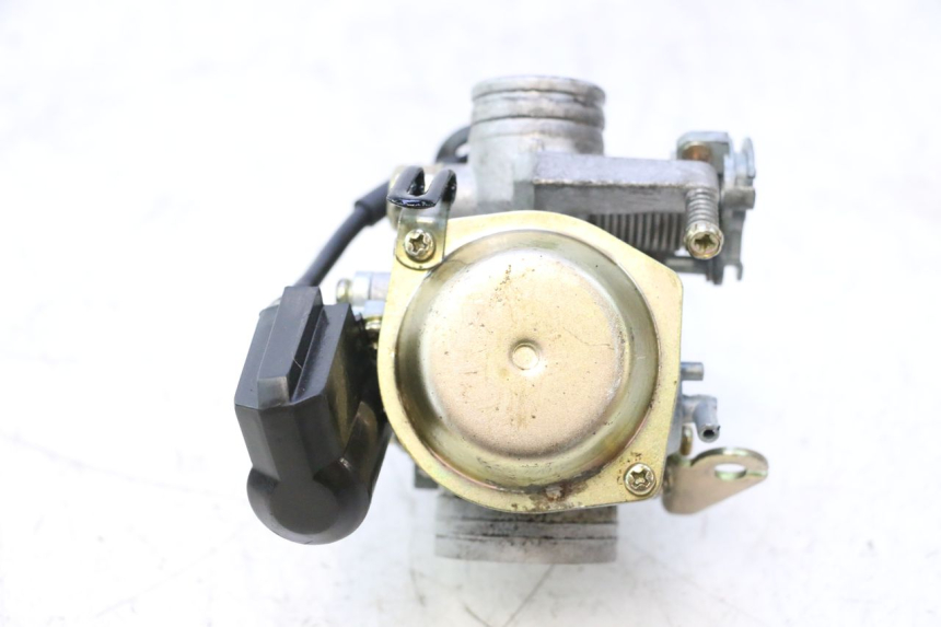 photo de CARBURATEUR YIYING RETRO 125 (2008 - 2018) - Gros plan technique
