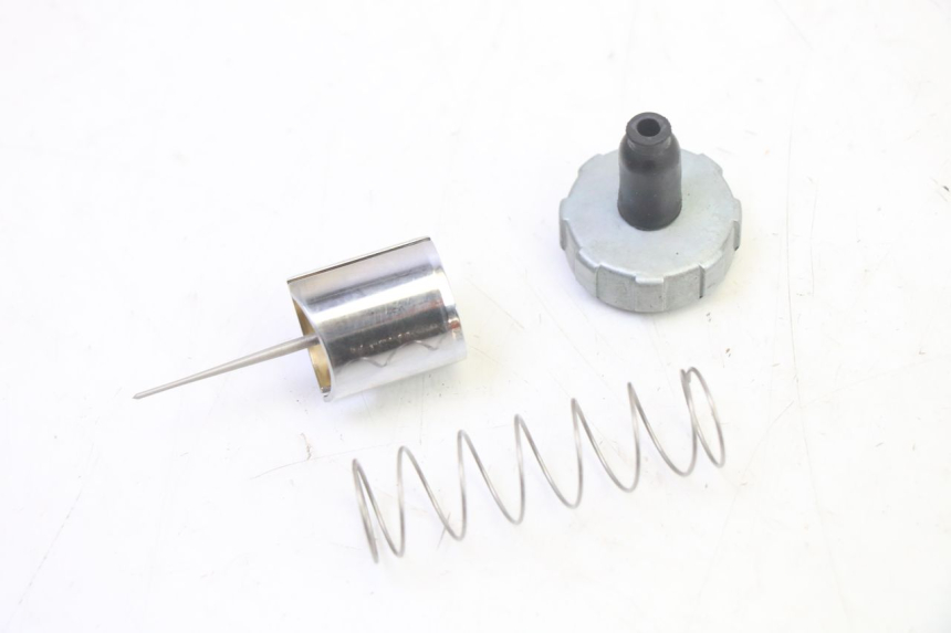 photo de CARBURATEUR APOLLO RFZ 125 - Zoom composants