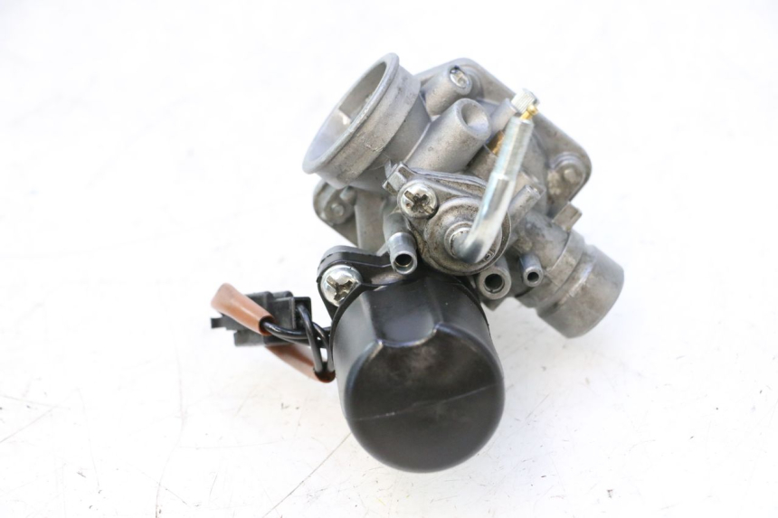 photo de CARBURATEUR TNT MOTOR ROMA 10' 2T 50 (2011 - 2018) - Gros plan technique