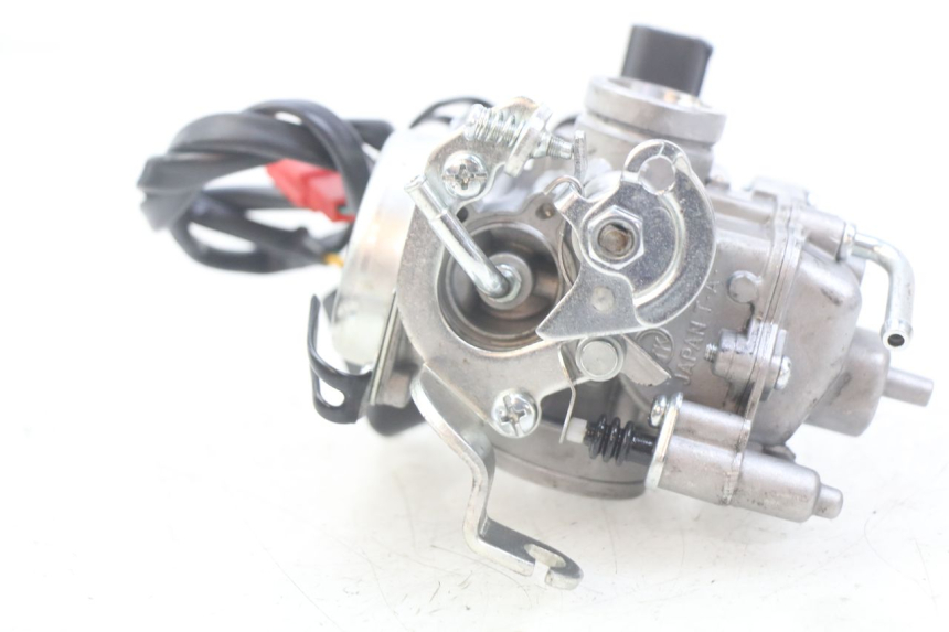 photo de CARBURATEUR TNT MOTOR ROMA 10' 4T 50 (2019 - 2022) - Points de fixation