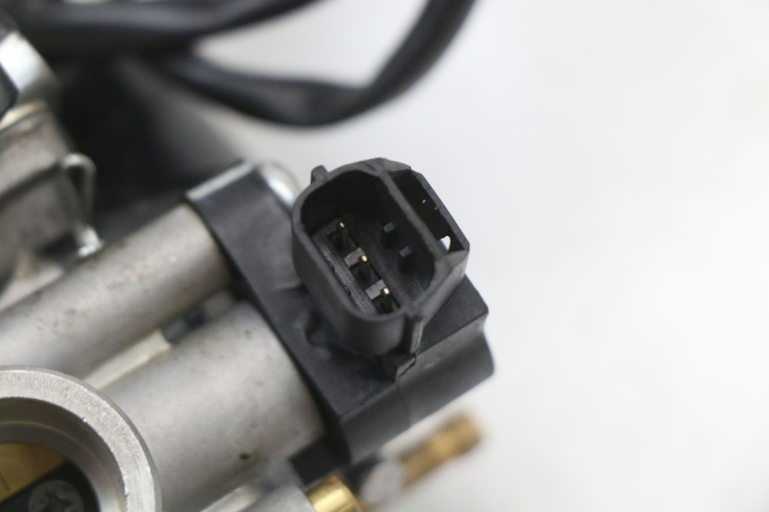 photo de CARBURATEUR TNT MOTOR ROMA 10' 4T 50 (2019 - 2022) - Gros plan technique