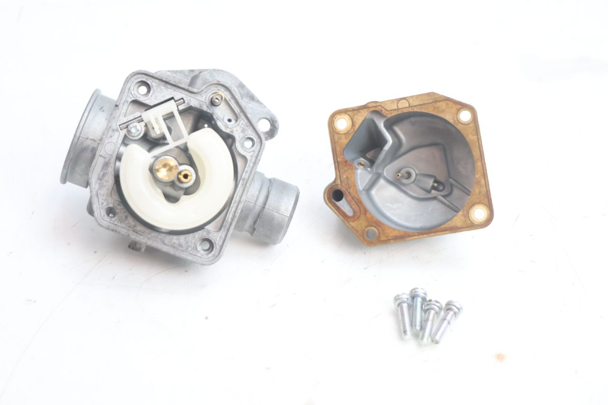 photo de CARBURATEUR TNT MOTOR ROMA 12' 2T 50 (2007 - 2018) - Points de fixation
