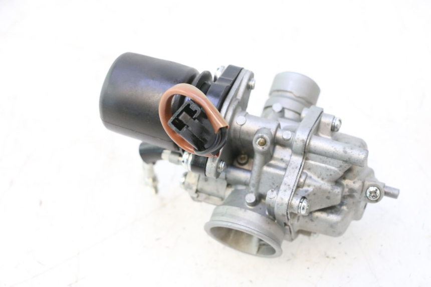 photo de CARBURATEUR TNT MOTOR ROMA 12' 2T 50 (2007 - 2018) - Gros plan technique