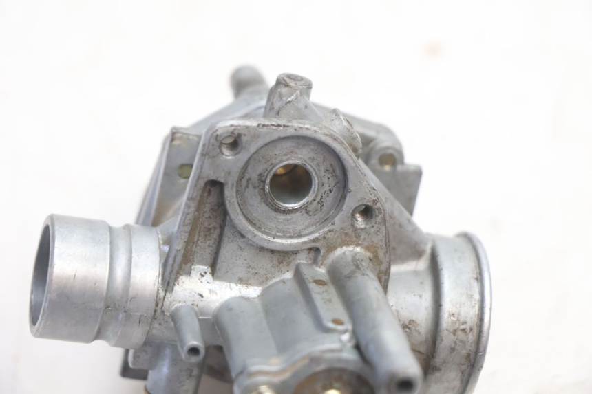 photo de CARBURATEUR KEEWAY RY6 2T 50 (2011 - 2019) - Points de fixation