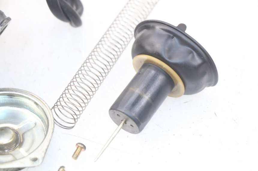 photo de CARBURATEUR HONDA SES DYLAN 125 (2002 - 2006) - État de surface