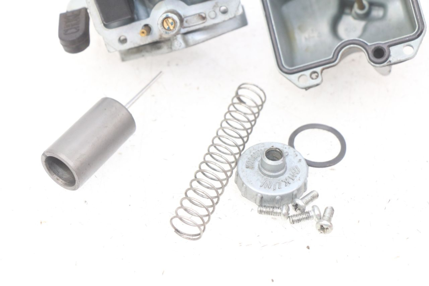 photo de CARBURATEUR NITRO MOTORS THUNDER 125 - État de surface