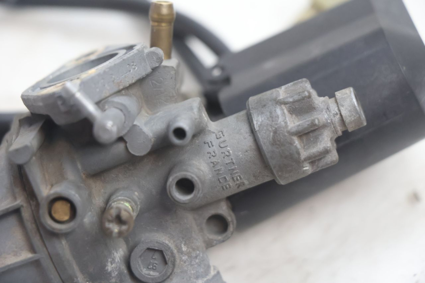 photo de CARBURATEUR PEUGEOT TREKKER 50 (1995 - 2004) - Zoom état d’usage