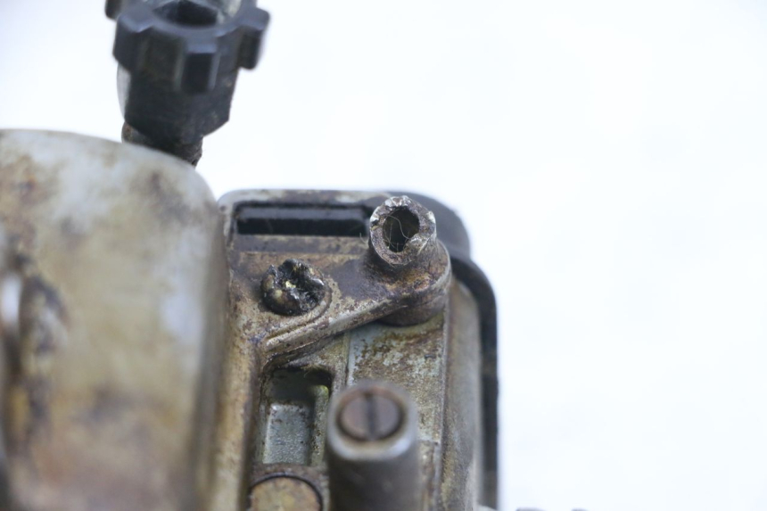 photo de CARBURATEUR HONDA TRX 300 (1988 - 2000) - Gros plan technique