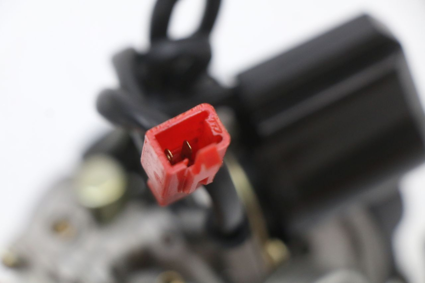 photo de CARBURATEUR PEUGEOT V-CLIC VCLIC 50 (2007 - 2013) - Points de fixation