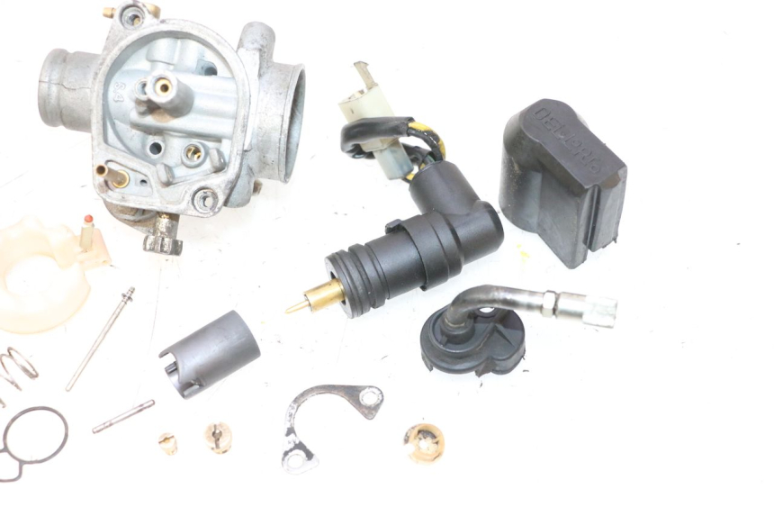 photo de CARBURATEUR PIAGGIO VESPA LX 2T 50 (2005 - 2013) - Zoom composants
