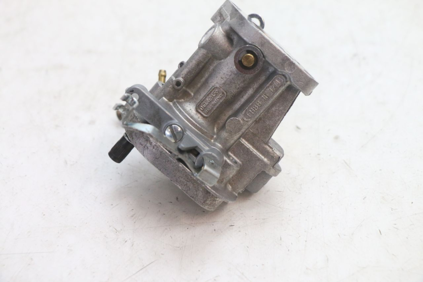 photo de CARBURATEUR PIAGGIO VESPA PK FL 2T 50 (1990 - 1996) - Gros plan technique