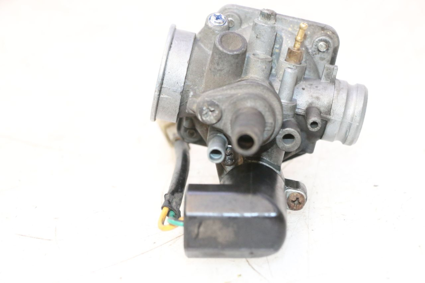 photo de CARBURATEUR PEUGEOT VIVACITY NEW 2T 50 (2008 - 2017) - Gros plan technique