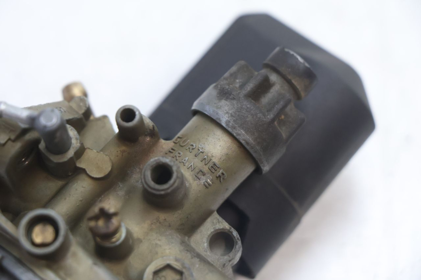 photo de CARBURATEUR PEUGEOT VIVACITY 50 (1998 - 2003) - Zoom état d’usage