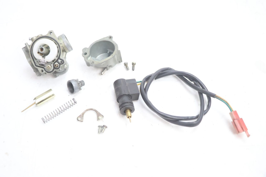 photo de CARBURATEUR PEUGEOT VIVACITY 50 (1998 - 2003) - Points de fixation