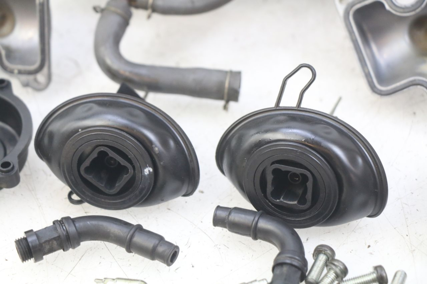 photo de CARBURATEUR HONDA VT C SHADOW 125 (1999 - 2007) - Aperçu profil