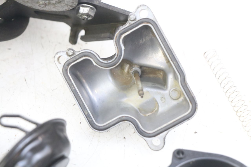 photo de CARBURATEUR HONDA VT C SHADOW 125 (1999 - 2007) - Vue d’ensemble