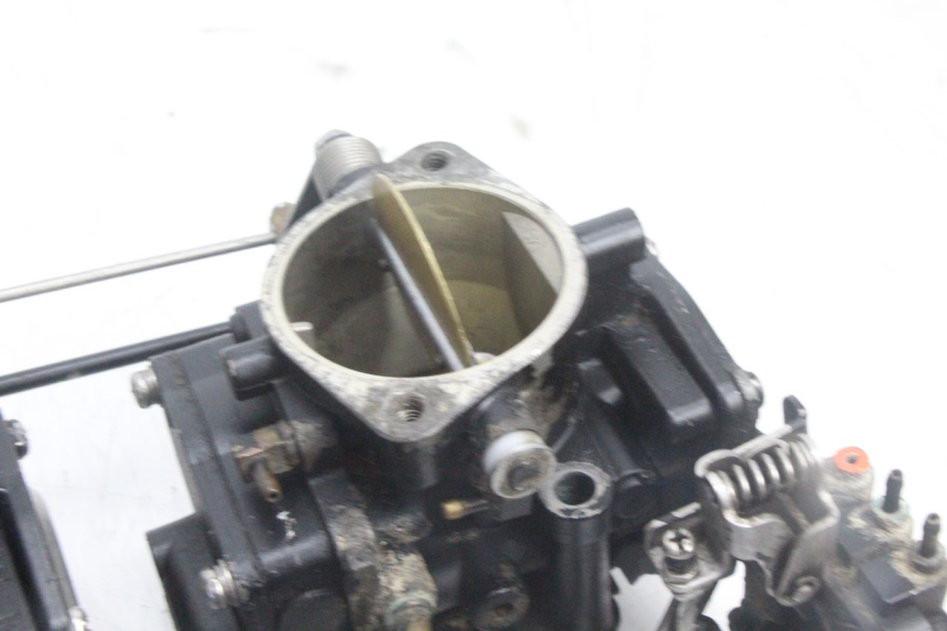 photo de CARBURATEUR YAMAHA WAVE RUNNER GP R 1200 (2000 - 2003) - Détails caractéristiques