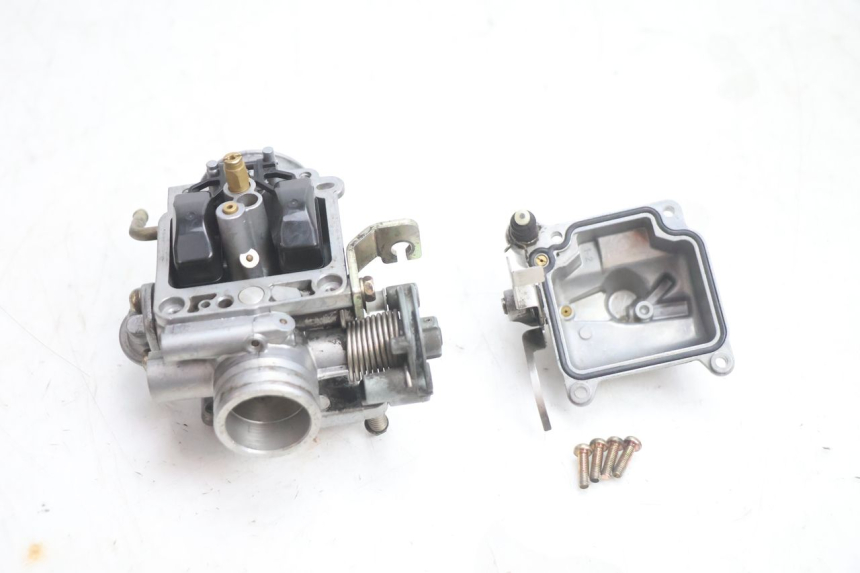 photo de CARBURATEUR PIAGGIO X8 STREET 125 (2006 - 2007) - État de surface