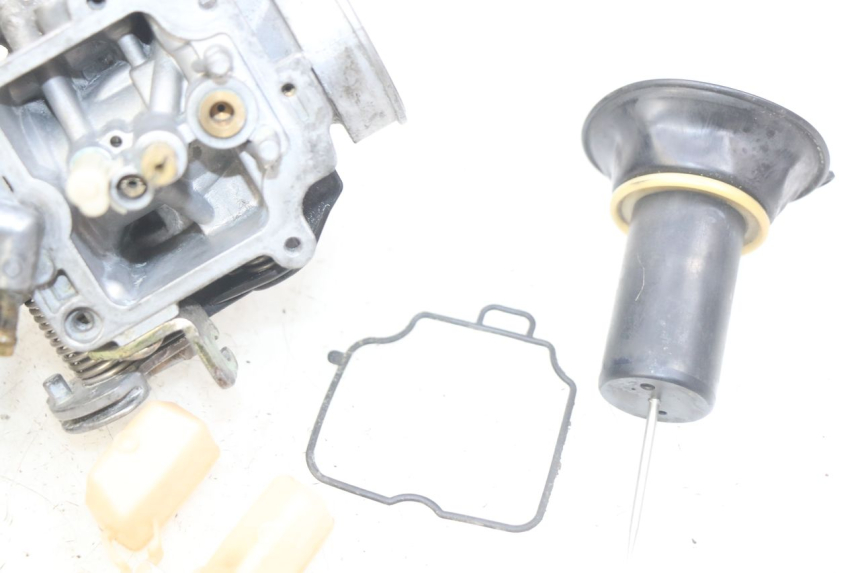 photo de CARBURATEUR PIAGGIO X8 125 (2004 - 2007) - Angle alternatif
