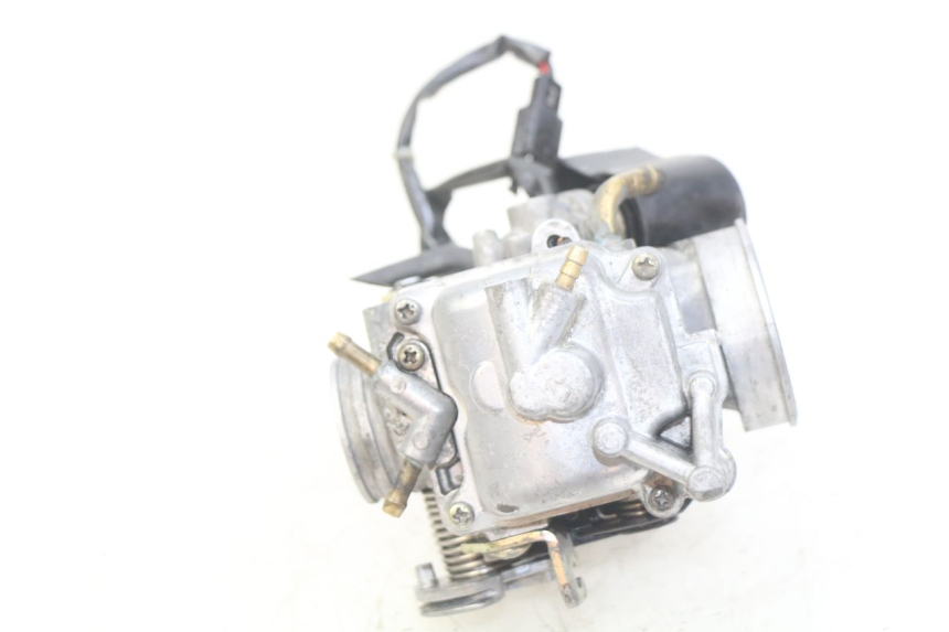 photo de CARBURATEUR PIAGGIO X8 125 (2004 - 2007) - Gros plan technique