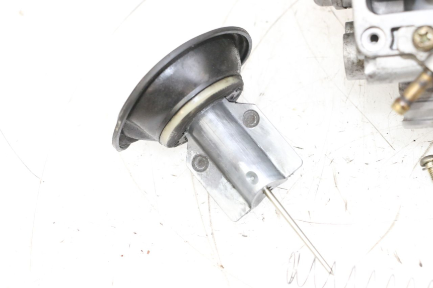 photo de CARBURATEUR PIAGGIO X8 125 (2004 - 2007) - Angle alternatif