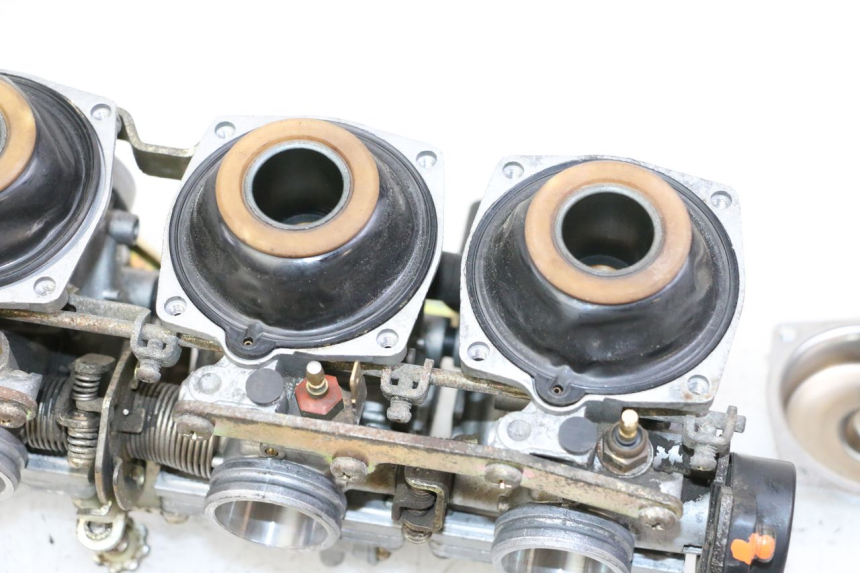 photo de CARBURATEUR YAMAHA XJN DIVERSION 600 (2000 - 2003) - Autre angle de vue