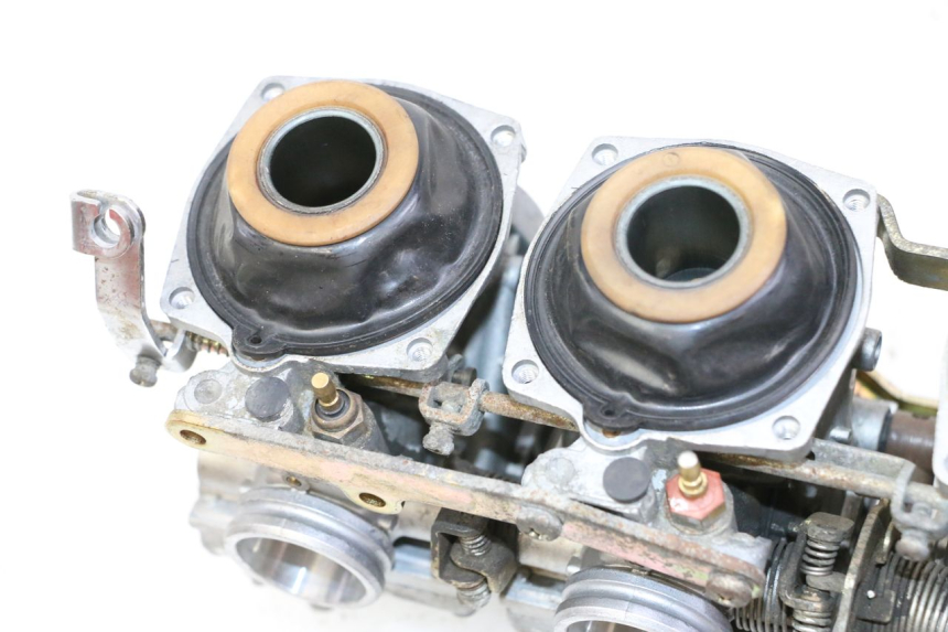 photo de CARBURATEUR YAMAHA XJN DIVERSION 600 (2000 - 2003) - Gros plan technique