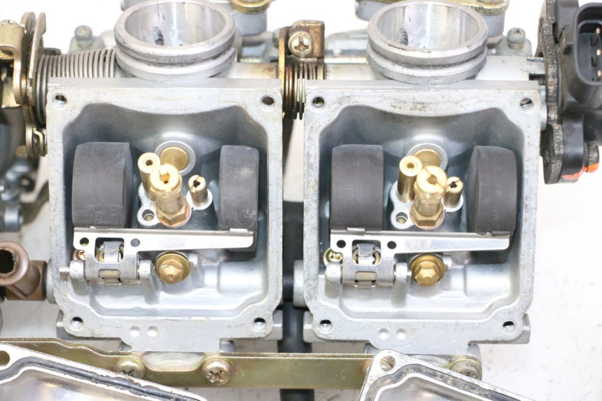 photo de CARBURATEUR YAMAHA XJN DIVERSION 600 (2000 - 2003) - Pièce contrôlée